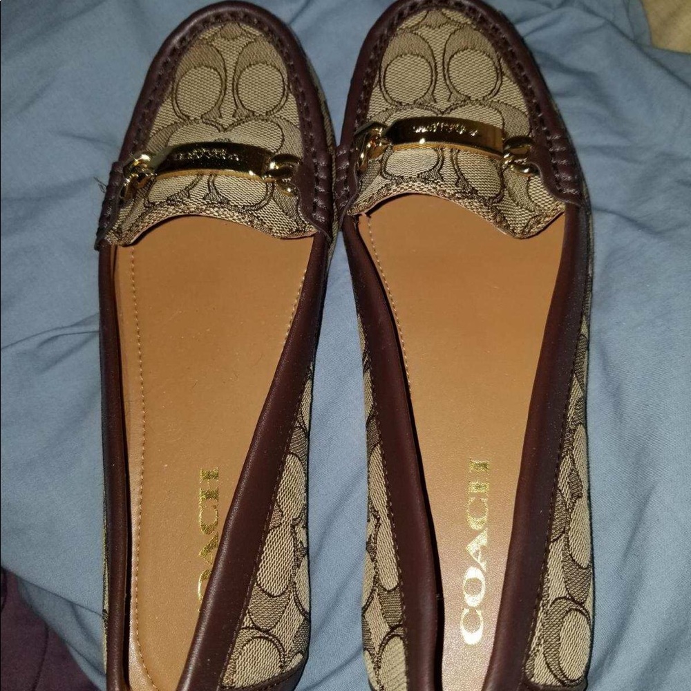 Coach flats